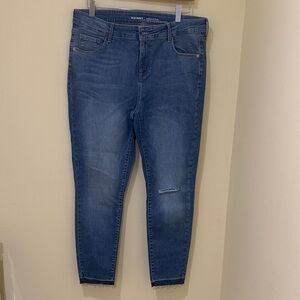 Old Navy Women's Classic Blue Skinny Jeans | women’s Denim Size 14 inseam 26”